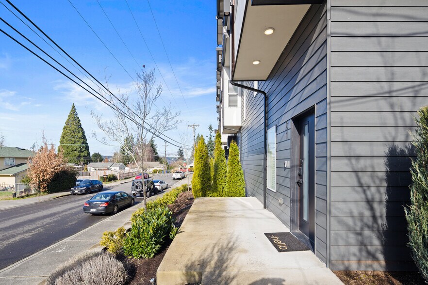 More Photos Of 8524 19th St W, Tacoma Apartments For Sale