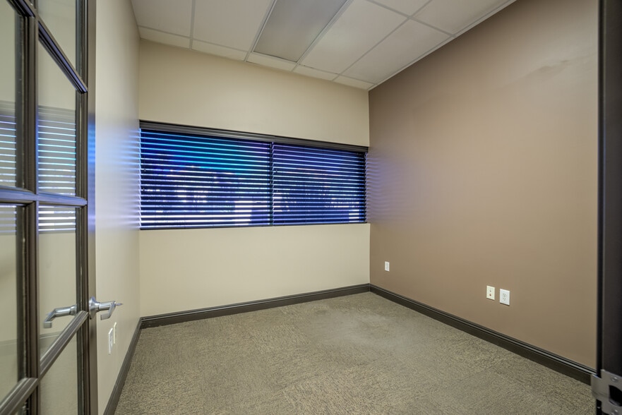 More Photos Of 3233 E Chandler Blvd, Phoenix Unknown For Lease