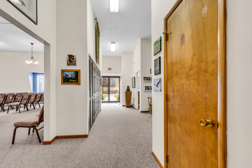 More Photos Of 4277 Columbus Pike, Delaware Religious Facility For Sale