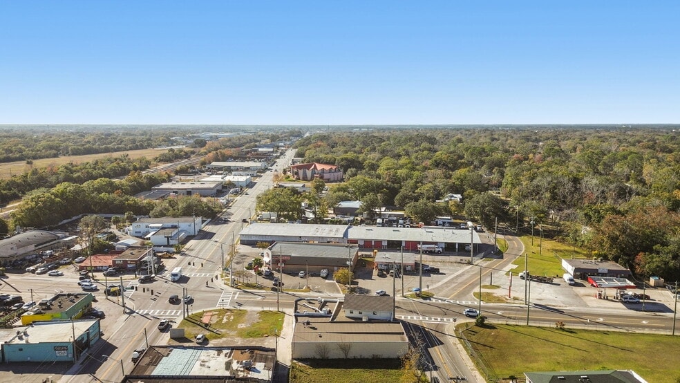 More Photos Of 715 McDuff Ave N, Jacksonville Storefront Retail Residential For Sale
