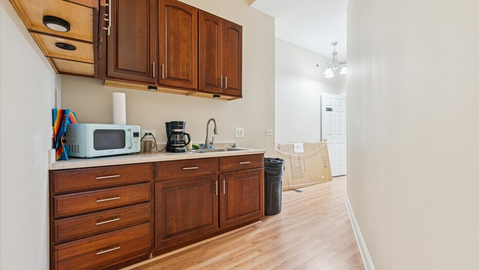 More Photos Of 3839-3843 N Western Ave, Chicago Multifamily For Sale