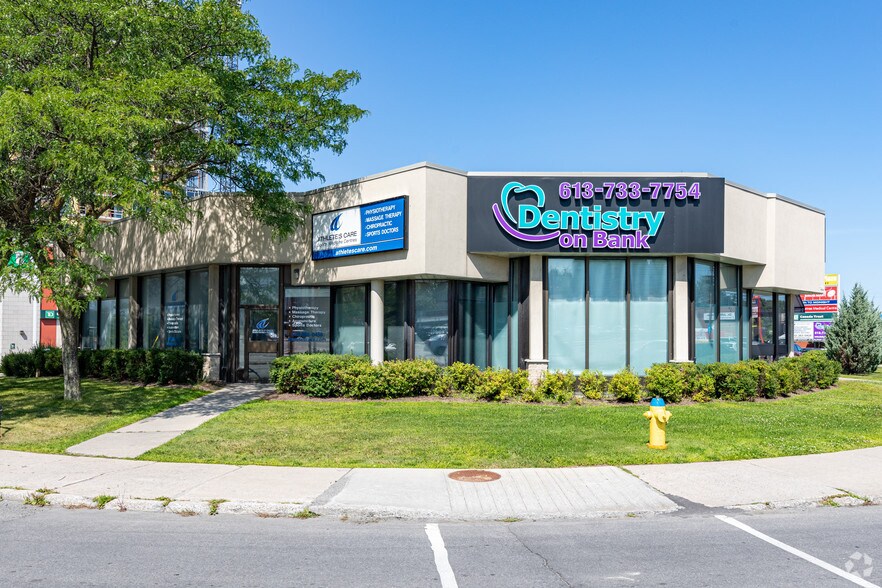 Primary Photo Of 1596 Bank St, Ottawa Freestanding For Lease