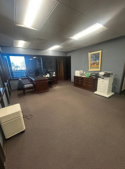 More Photos Of 1300 Sheffield Dr, Dyer Bank For Sale