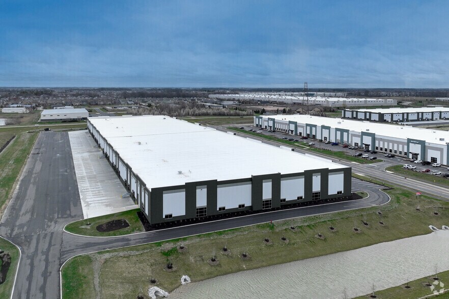 More Photos Of 9618 E 153rd St, Noblesville Industrial For Lease