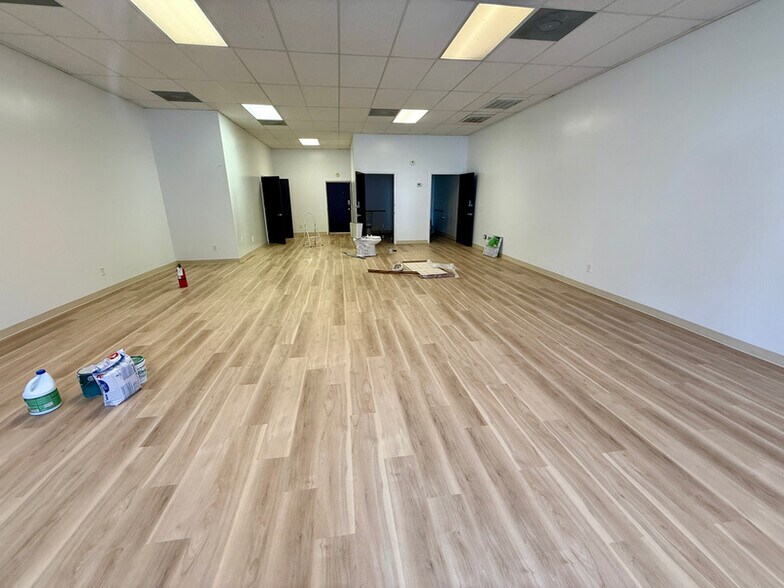 More Photos Of 4665 Brownsboro Rd, Winston-Salem Unknown For Lease