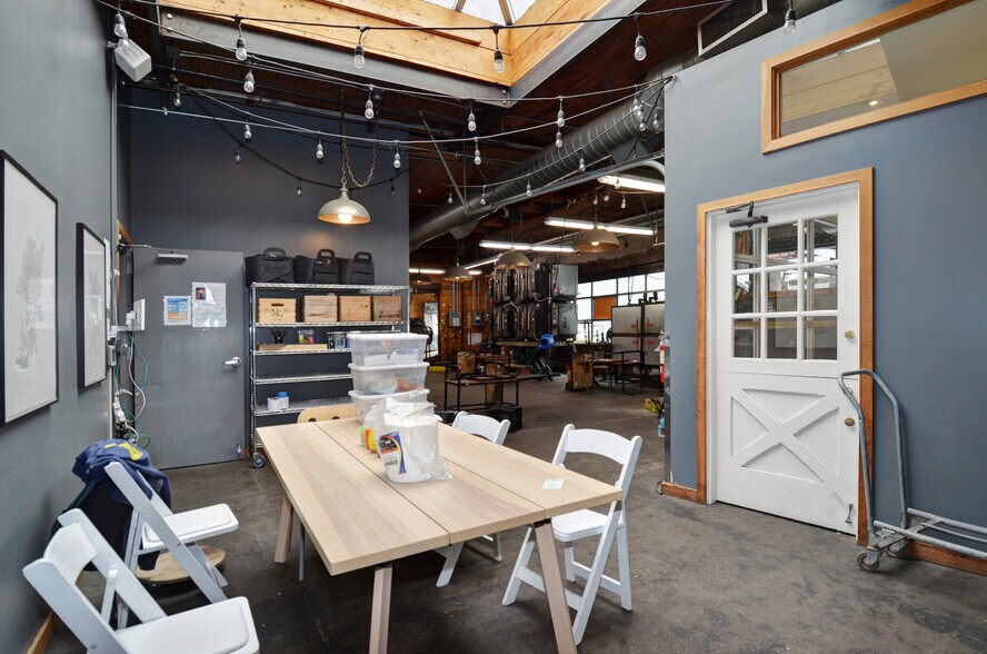 More Photos Of 3406 E Union St, Seattle Office For Sale