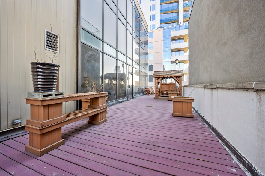 More Photos Of 5-14 51st Ave, Long Island City Storefront Retail Office For Lease