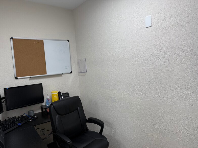 More Photos Of 9611 SW 40th St, Miami Medical For Sale