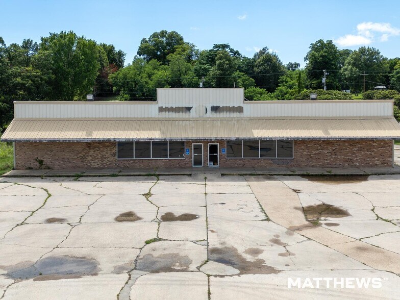 Primary Photo Of 2963 S Highway 65, Eudora Storefront For Sale