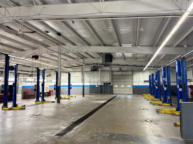 More Photos Of 7301 State Ave, Kansas City Storefront For Sale