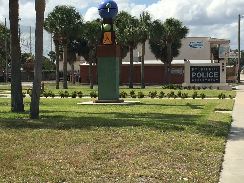 More Photos Of 900 S US HWY 1, Fort Pierce Land For Lease