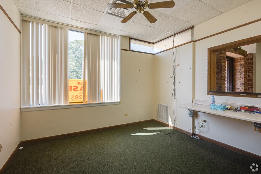 More Photos Of 12021 S Harlem Ave, Palos Heights Medical For Sale
