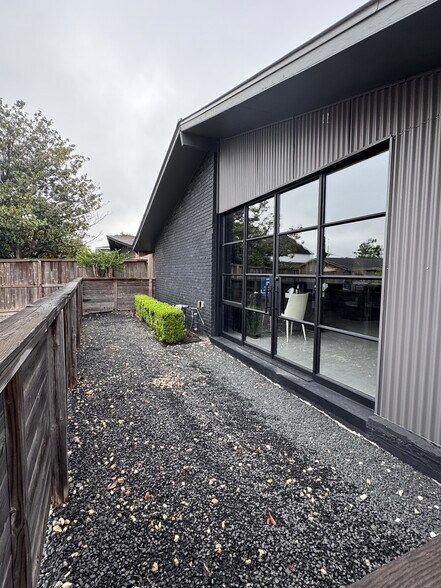 More Photos Of 4739 Merwin St, Houston Office For Lease