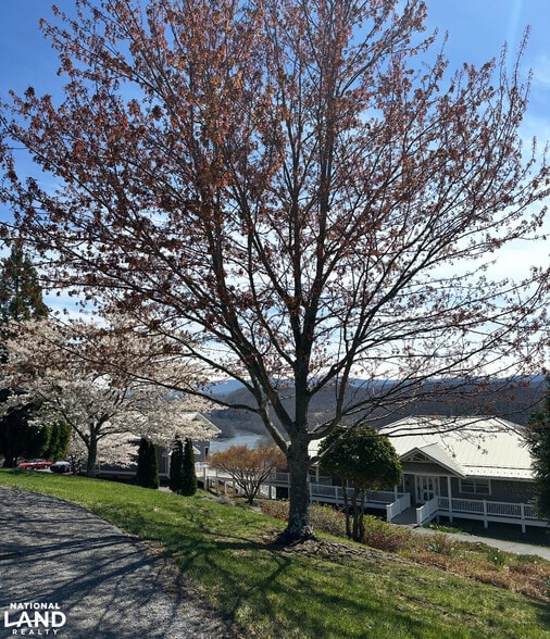 More Photos Of 125 River Ridge Dr, Pearisburg Hospitality For Sale