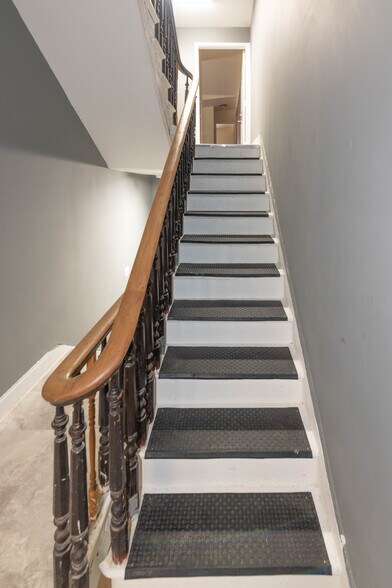 More Photos Of 2100-2102 Maryland Ave, Baltimore Apartments For Sale