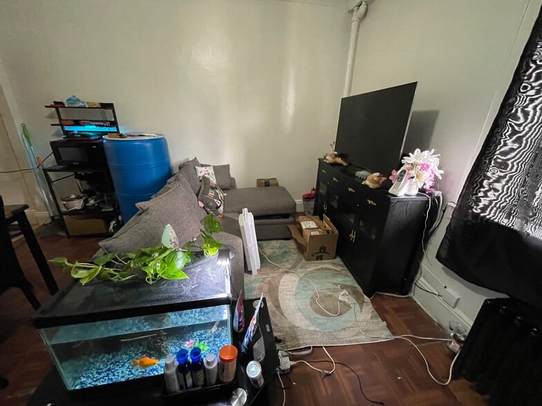 More Photos Of 4465 Byron Ave, Bronx Apartments For Sale