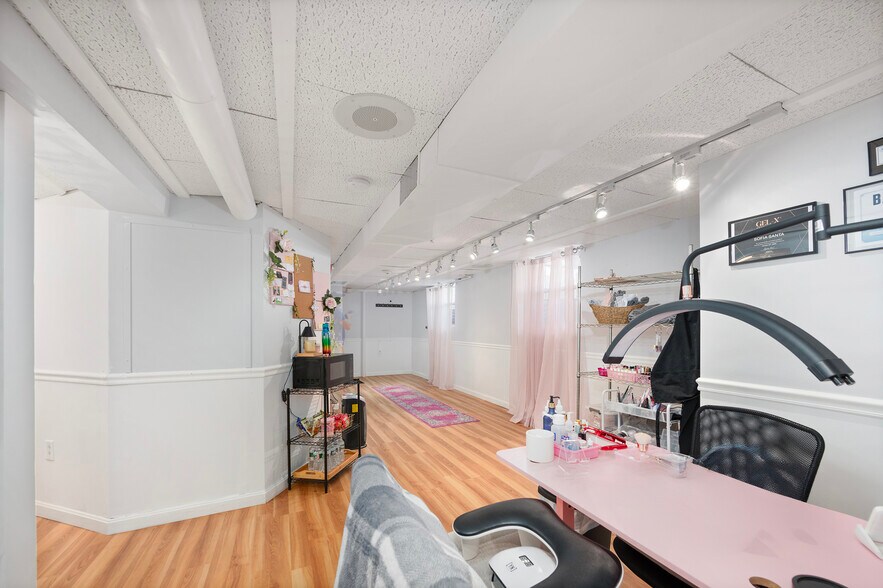 More Photos Of 15 Thomas St, North Providence Freestanding For Sale