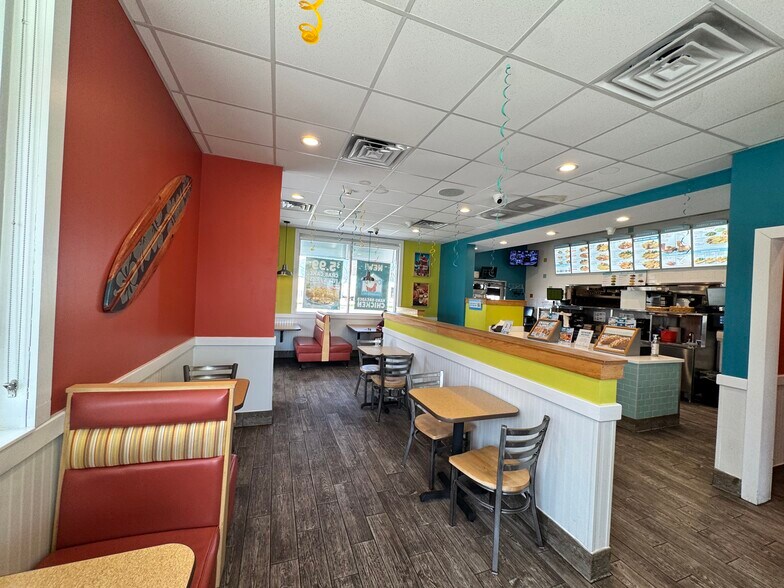 More Photos Of 3021 W 147th St, Posen Restaurant For Sale