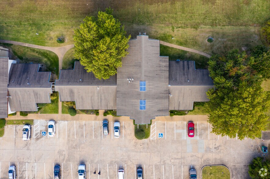More Photos Of 7233 S 85th East Ave, Tulsa Office For Sale