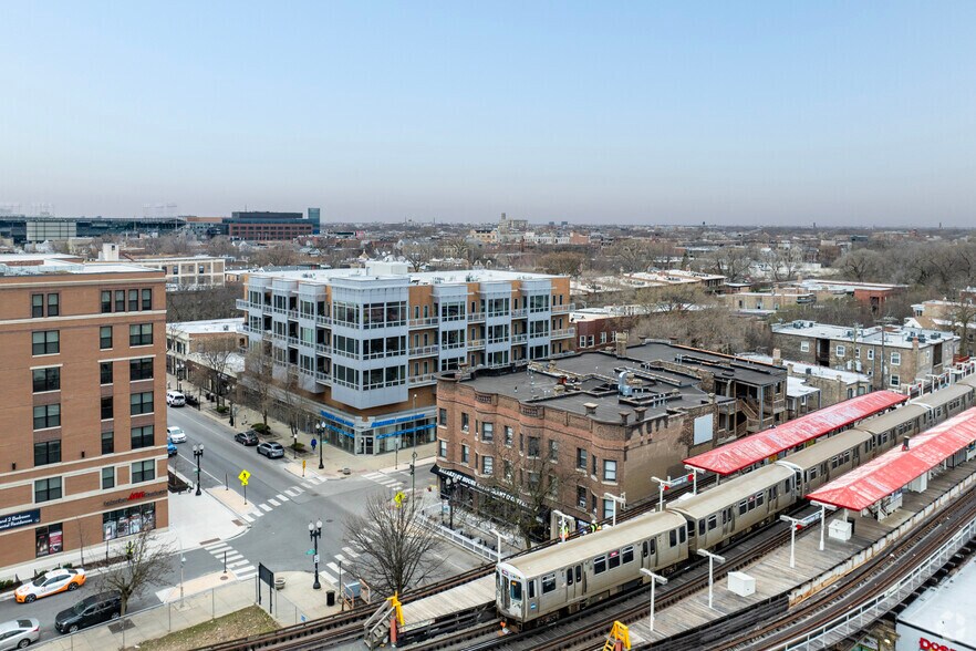 More Photos Of 3916-3920 N Sheridan Rd, Chicago Apartments For Lease