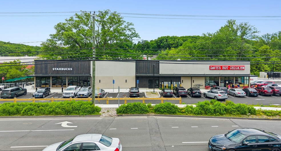 More Photos Of 112 Federal Road, Brookfield Storefront For Sale