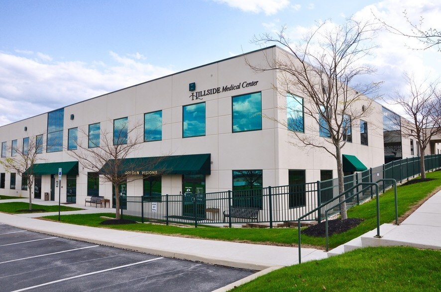 More Photos Of 250 Fame Ave, Hanover Medical For Lease