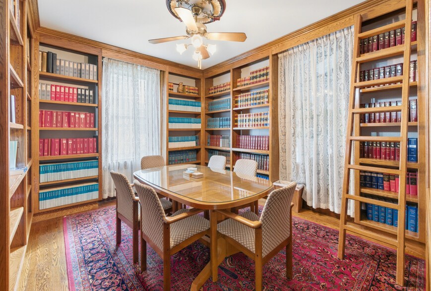 More Photos Of 832 Willow St, Reno Office For Sale