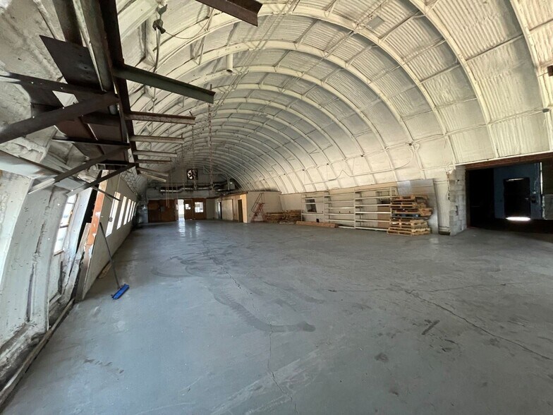 More Photos Of 1733-1739 W Main St, Oklahoma City Warehouse For Sale
