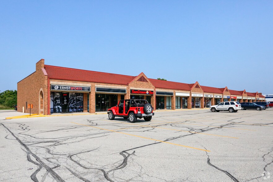 More Photos Of 505-569 N Vandemark Rd, Sidney Unknown For Lease