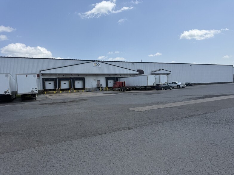 More Photos Of 1850 Route 57, Fulton Distribution For Lease