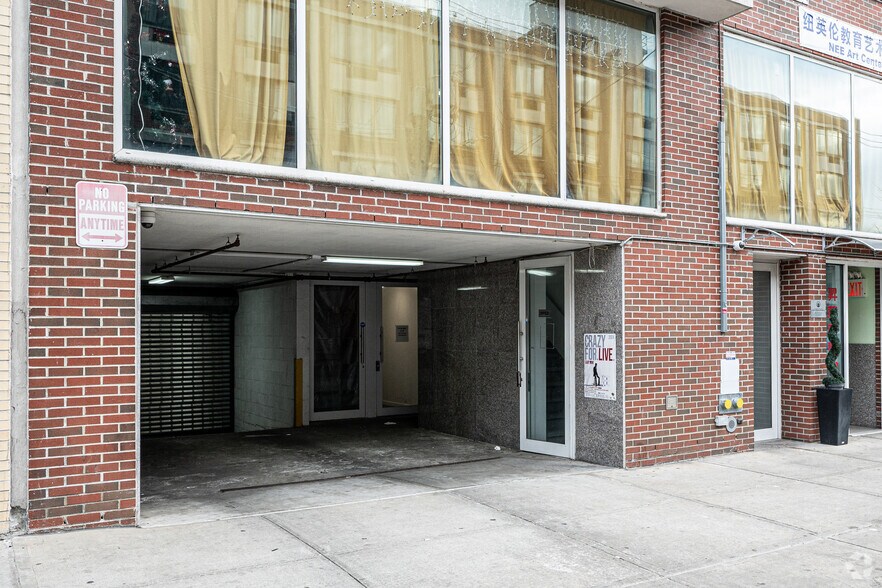 More Photos Of 949 60th St, Brooklyn Apartments For Sale