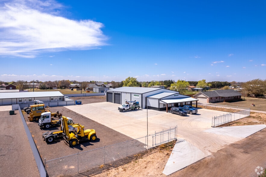 Primary Photo Of 1627 County Road 7340, Lubbock Warehouse For Sale