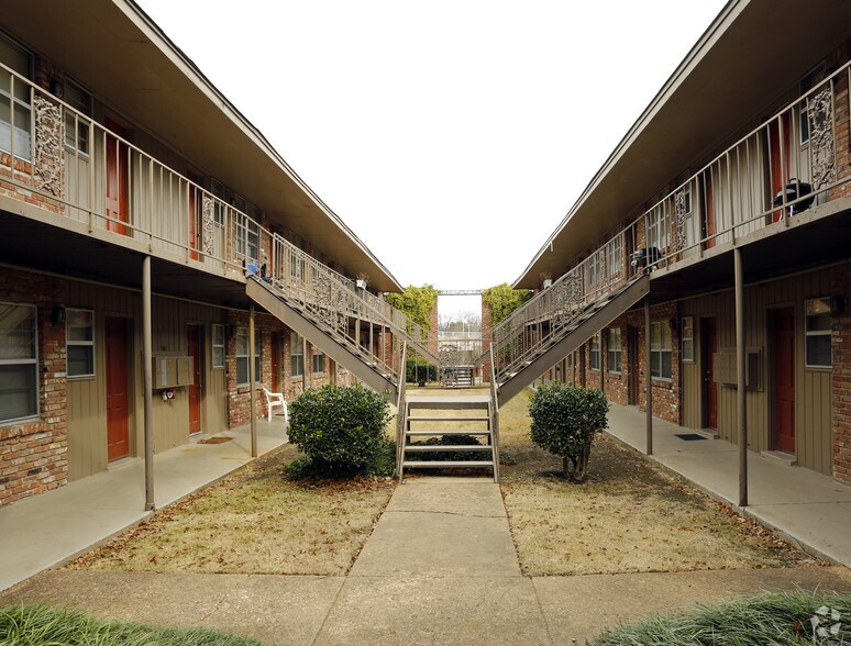 More Photos Of 2780 Madison Ave, Memphis Apartments For Sale