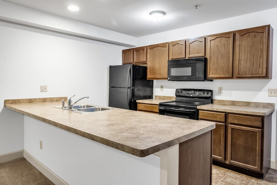 More Photos Of 2-85 Bristol Ln, Ellicottville General Retail For Lease