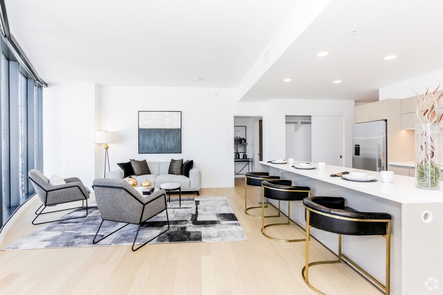 More Photos Of 1200 S Figueroa St, Los Angeles Apartments For Lease