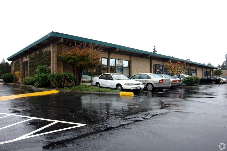 More Photos Of 1800-1824 130th Ave NE, Bellevue Showroom For Lease