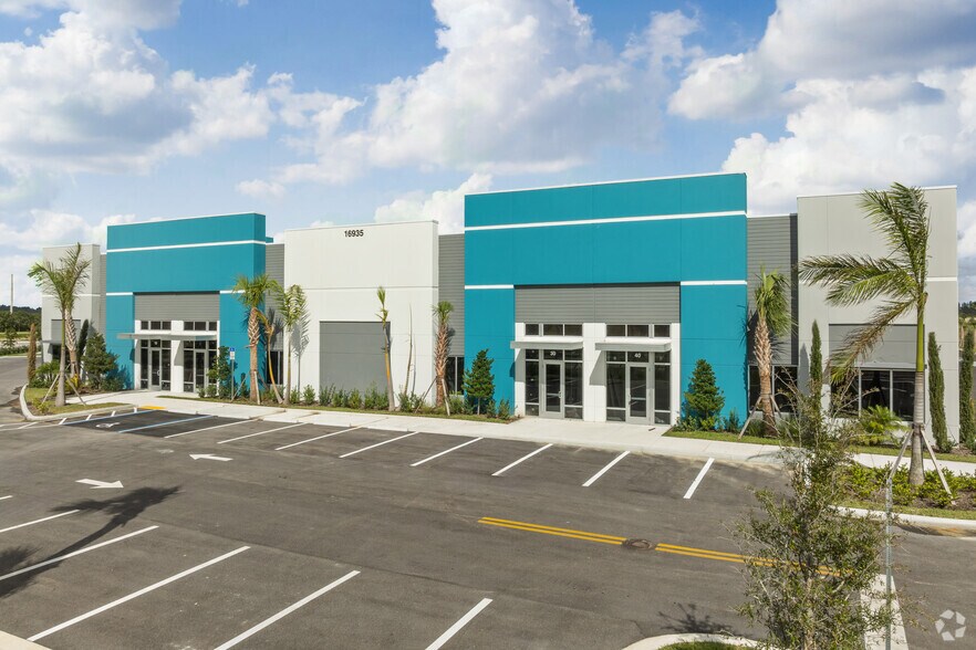 More Photos Of 17035 Persimmon Blvd W, Loxahatchee Unknown For Lease