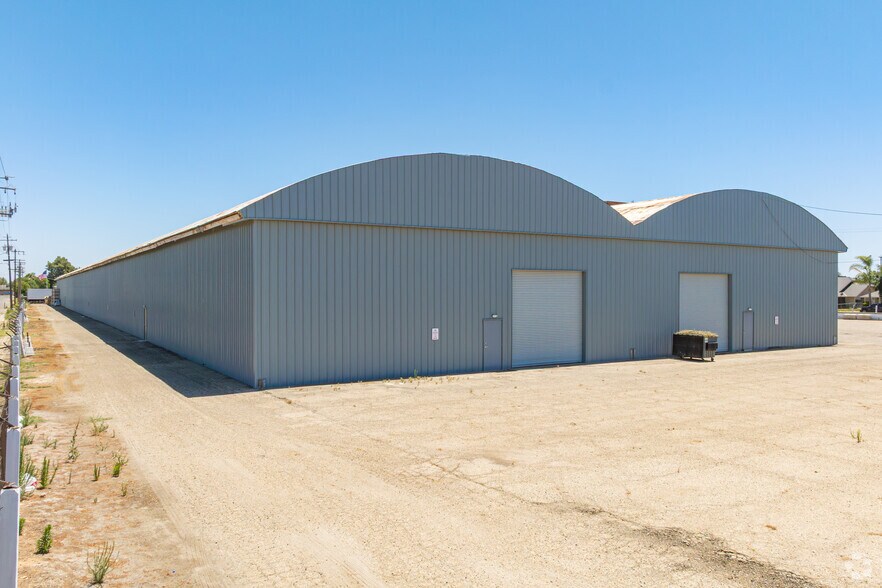 More Photos Of 430 W Ventura St, Dinuba Warehouse For Sale