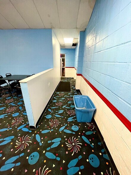 More Photos Of 3649 Willow St, Chincoteague General Retail For Sale