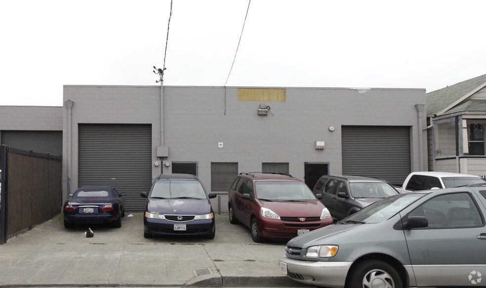 More Photos Of 2761-2763 E 7th St, Oakland Warehouse For Sale