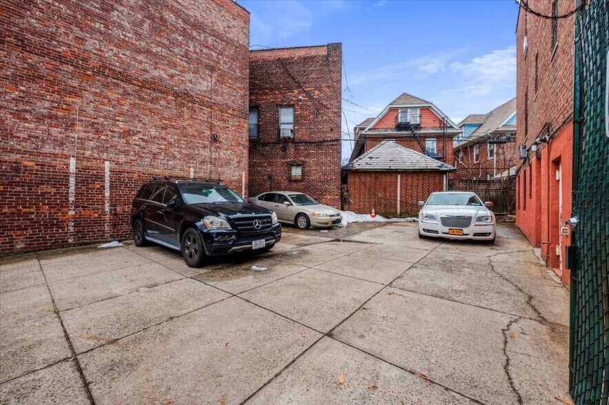 More Photos Of , Jackson Heights Multifamily For Sale