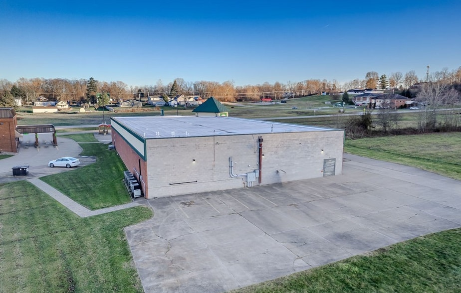 More Photos Of 8465 Ohio 339, Vincent Storefront For Sale