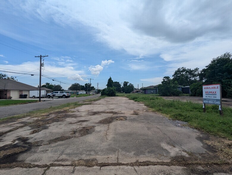 More Photos Of 6131 Jefferson Blvd, Groves Land For Sale