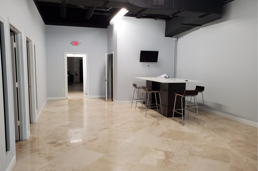 More Photos Of 601 N Congress Ave, Delray Beach Showroom For Sale