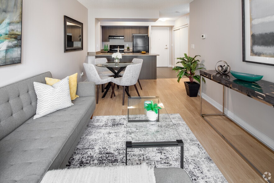 More Photos Of 570 Bay St, Toronto Apartments For Lease