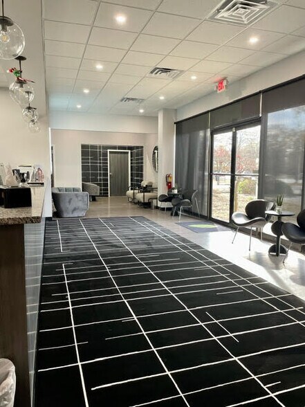 More Photos Of 655 N Jeff Davis Dr, Fayetteville Bank For Sale