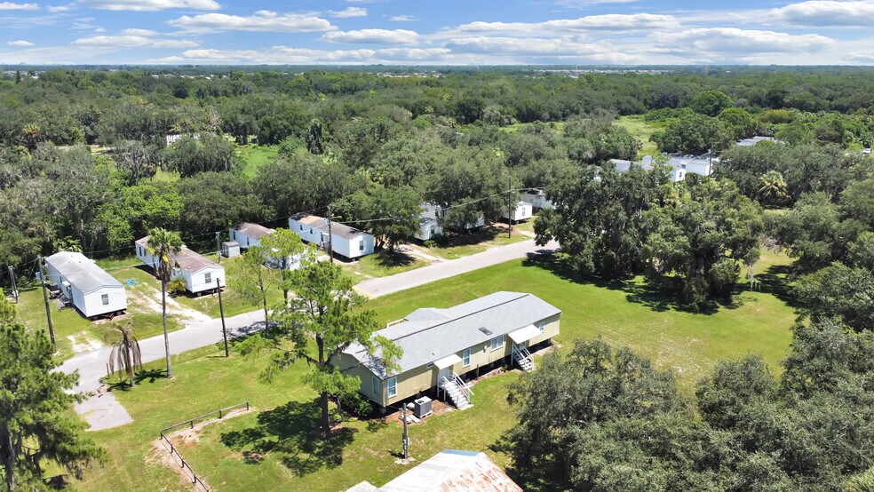 More Photos Of , Gibsonton Unknown For Sale