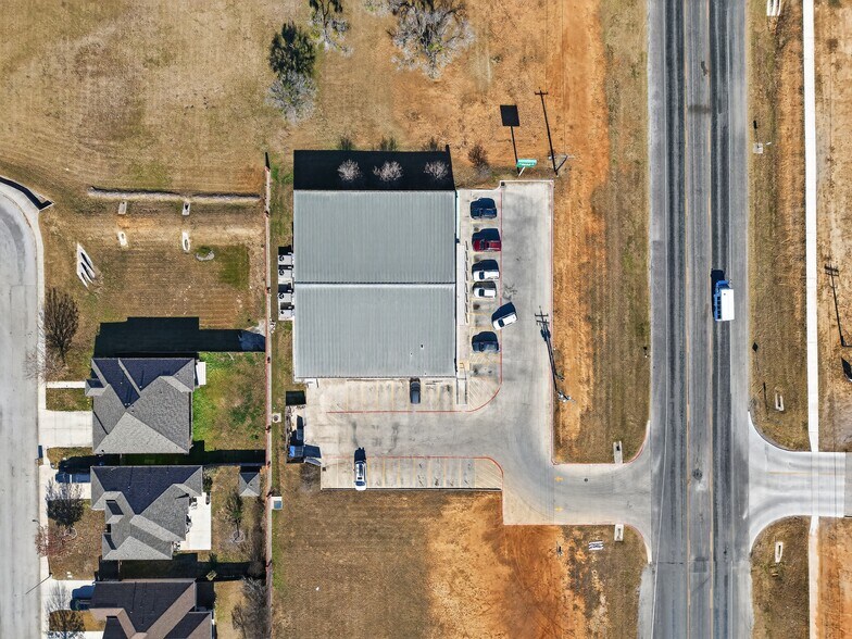 More Photos Of 224 S FM 1346, La Vernia Freestanding For Sale