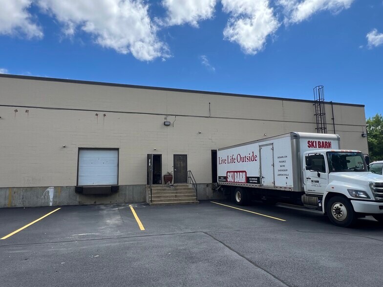 More Photos Of 4 North St, Waldwick Flex For Sale