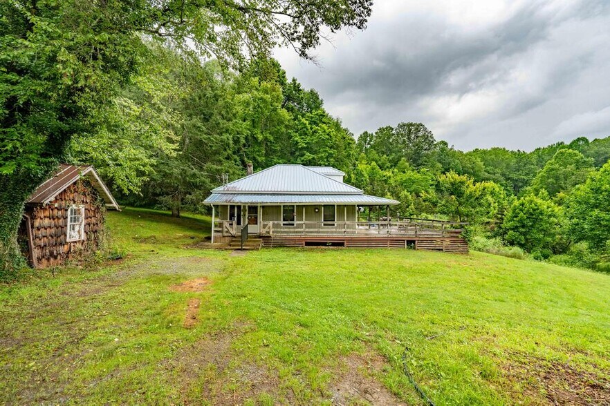 More Photos Of 306 Bear Branch rd, Roan Mountain Land For Sale